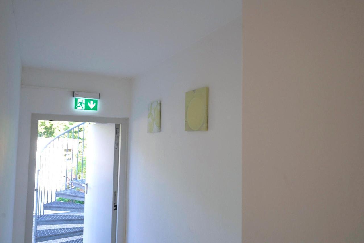 Hostel Potsdamer Platz - & *